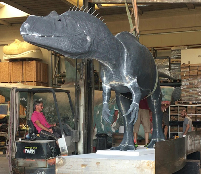 Modello riassemblato e montato sul basamento espositivo